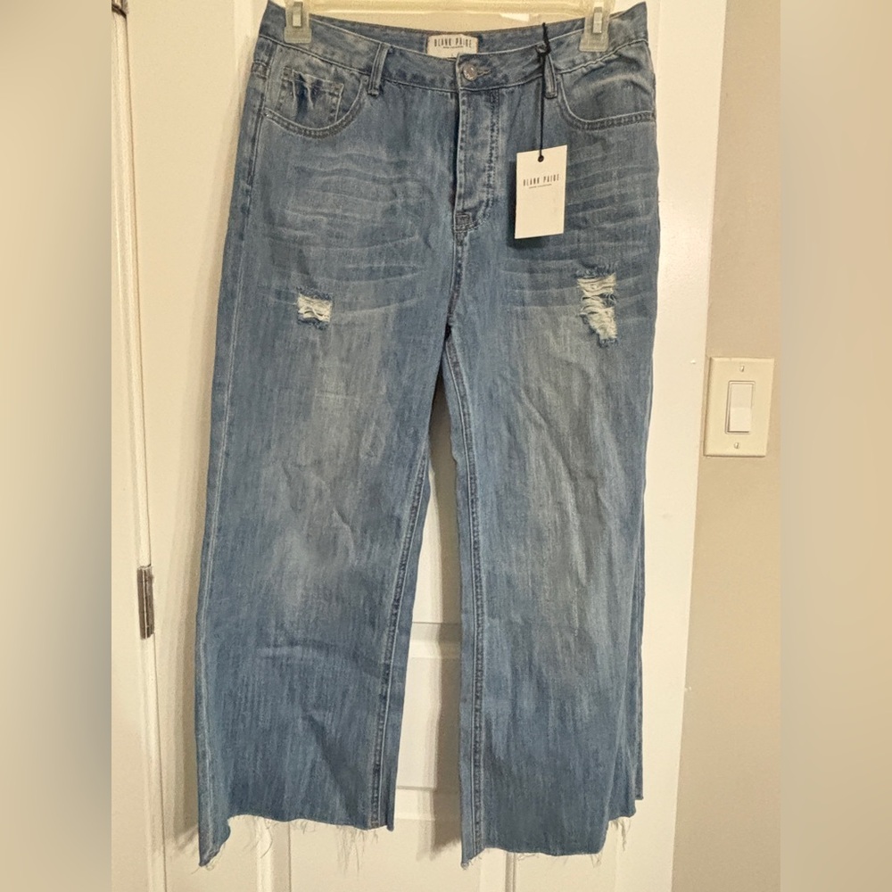 NWT Blank Paige Cropped Wide Leg Distressed Women’s Jeans